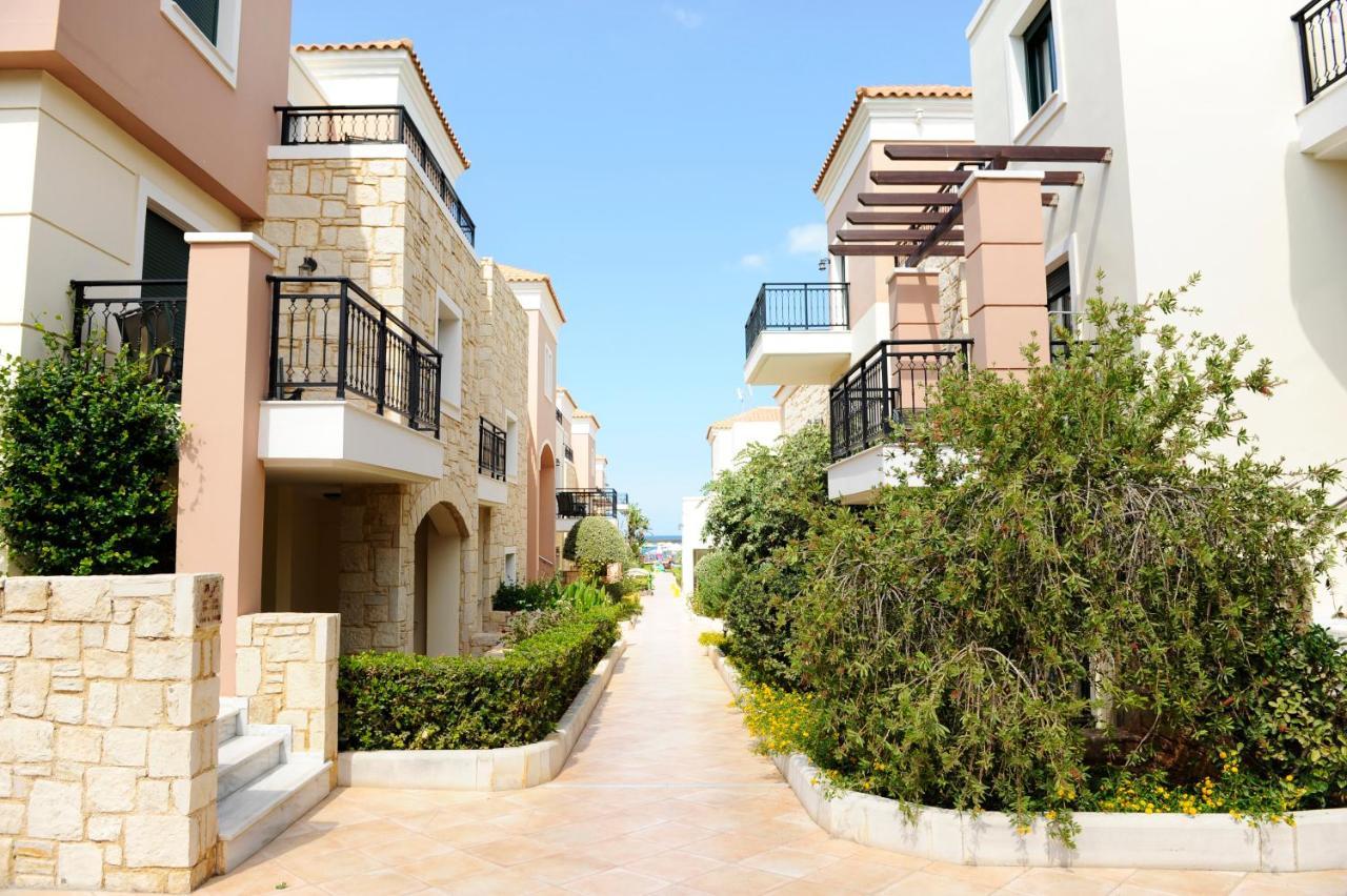 אתר נופש Caldera Bay 3*