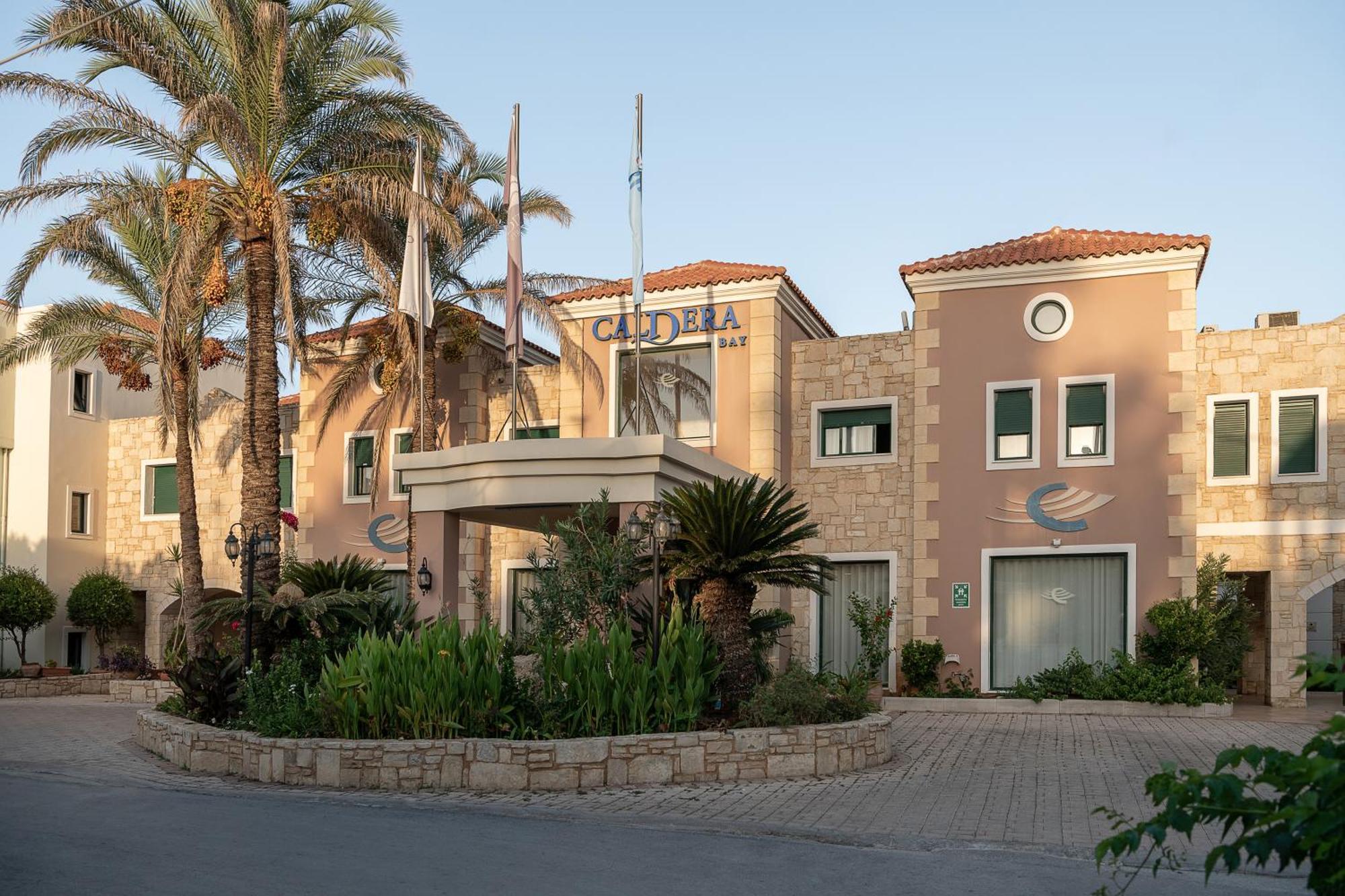 אתר נופש Caldera Bay פלטניאס